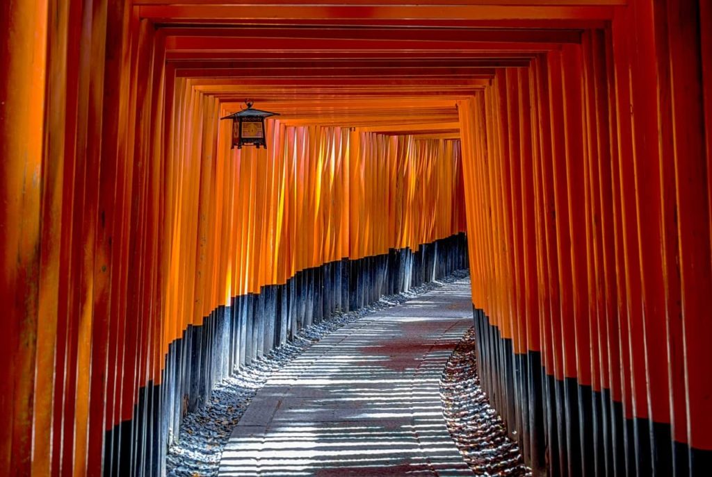 torii 1886975 1280 min